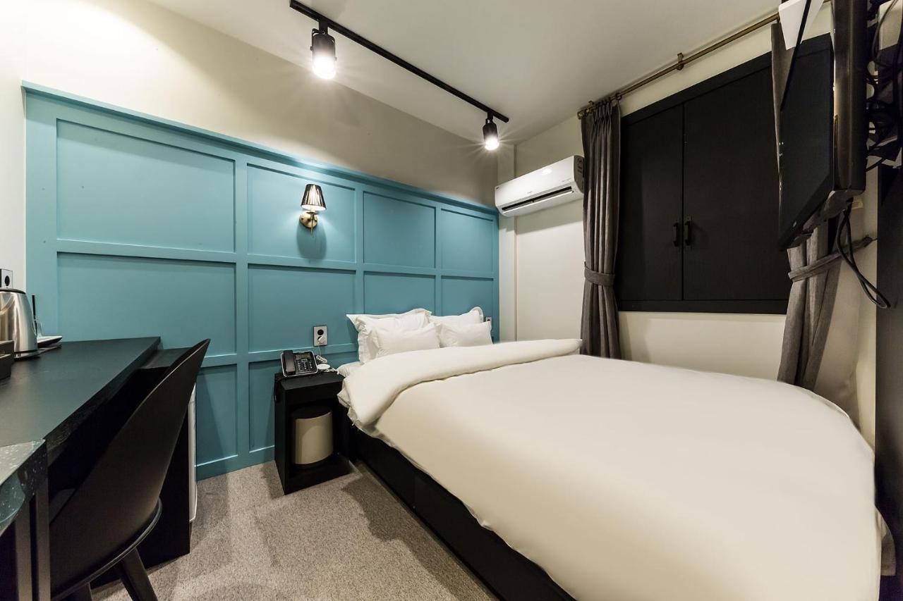 Raha Hotel Seoul Bagian luar foto