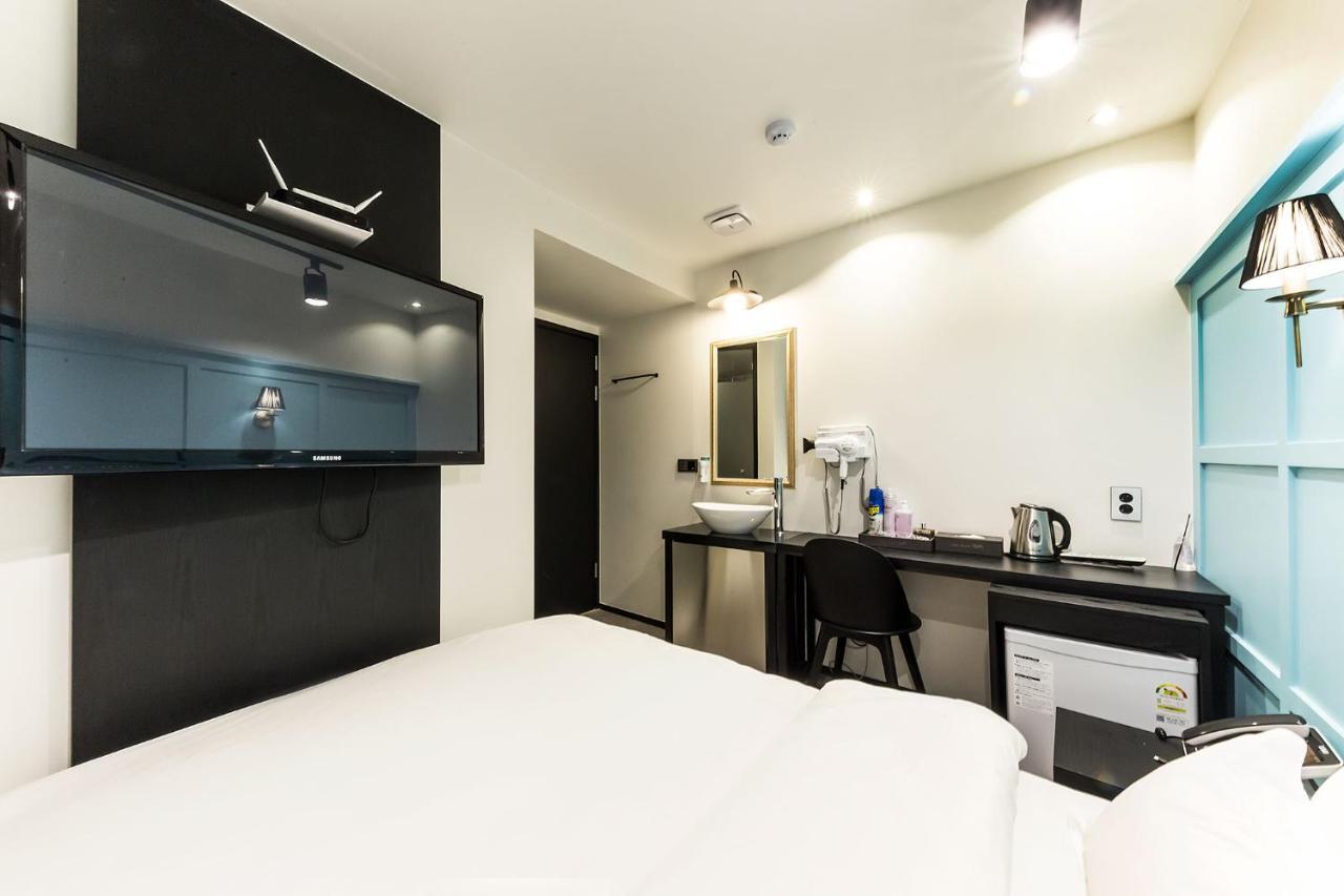 Raha Hotel Seoul Bagian luar foto
